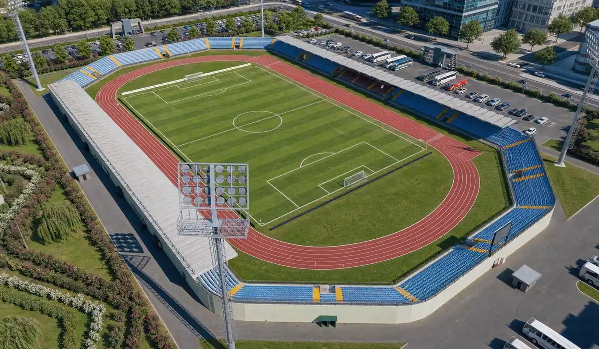 Construction d’un stade de 5000 places