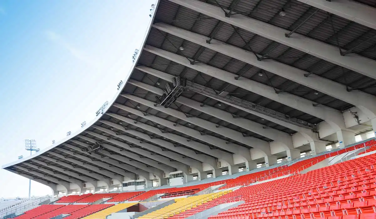 Tribunes Couvertes et Découvertes