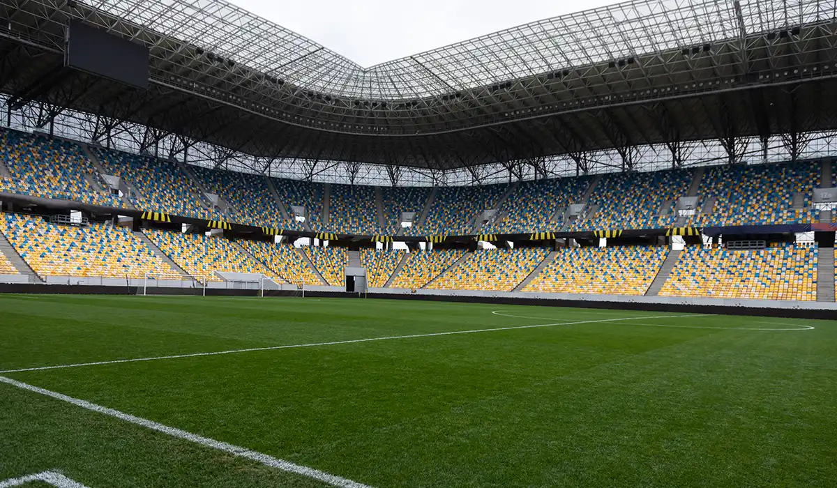 Tribunes Permanentes et Temporaires